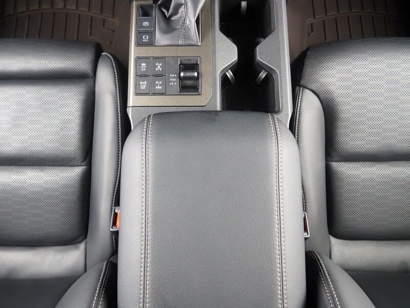 2024 Toyota Land Cruiser 4WD *PREMIUM PKG, HEADS-UP DISPLAY, NAVIGATION, ADAPTIVE CRUISE, SAFETY ALERTS, 360 VIEW CAMERAS, MOONROOF, LEATHER, CLIMATE SEATS, HEATED STEERING, 20 INCH WHEELS, JBL AUDIO, WIRELESS CHARGING, ANDROID & APPLE Round Rock TX