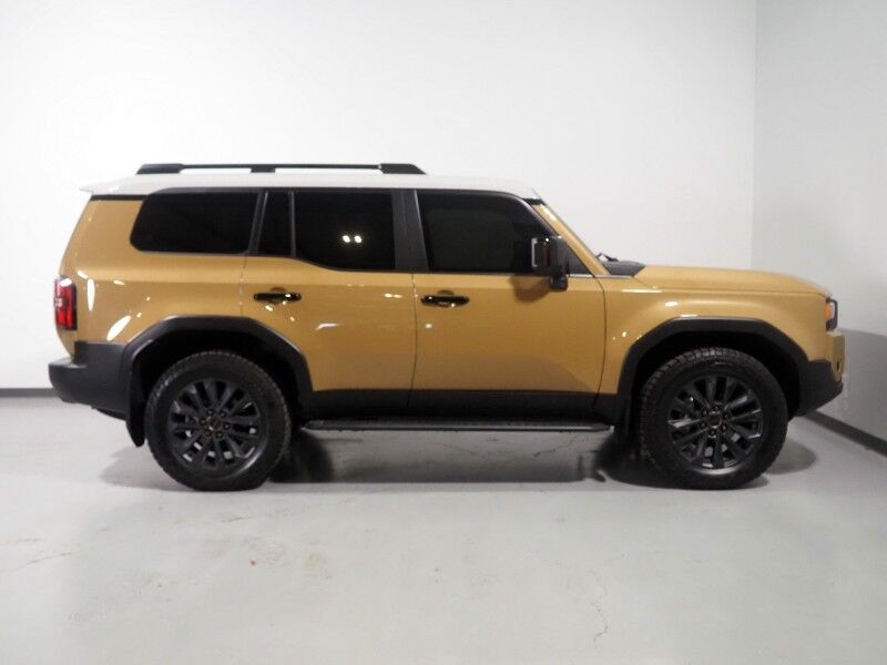 2024 Toyota Land Cruiser 4WD *PREMIUM PKG, HEADS-UP DISPLAY, NAVIGATION, ADAPTIVE CRUISE, SAFETY ALERTS, 360 VIEW CAMERAS, MOONROOF, LEATHER, CLIMATE SEATS, HEATED STEERING, 20 INCH WHEELS, JBL AUDIO, WIRELESS CHARGING, ANDROID & APPLE Round Rock TX