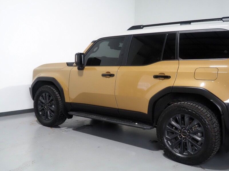 2024 Toyota Land Cruiser 4WD *PREMIUM PKG, HEADS-UP DISPLAY, NAVIGATION, ADAPTIVE CRUISE, SAFETY ALERTS, 360 VIEW CAMERAS, MOONROOF, LEATHER, CLIMATE SEATS, HEATED STEERING, 20 INCH WHEELS, JBL AUDIO, WIRELESS CHARGING, ANDROID & APPLE Round Rock TX