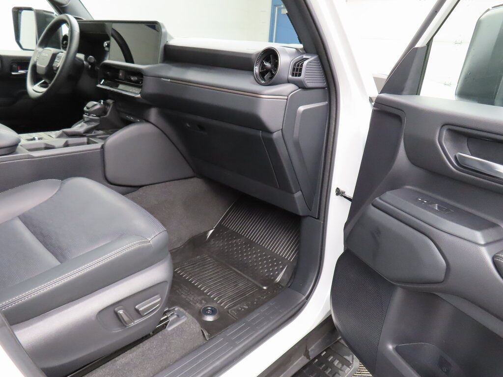 2024 Toyota Land Cruiser Base 4WD Fond du Lac WI