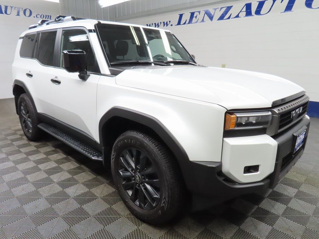 2024 Toyota Land Cruiser Base 4WD Fond du Lac WI