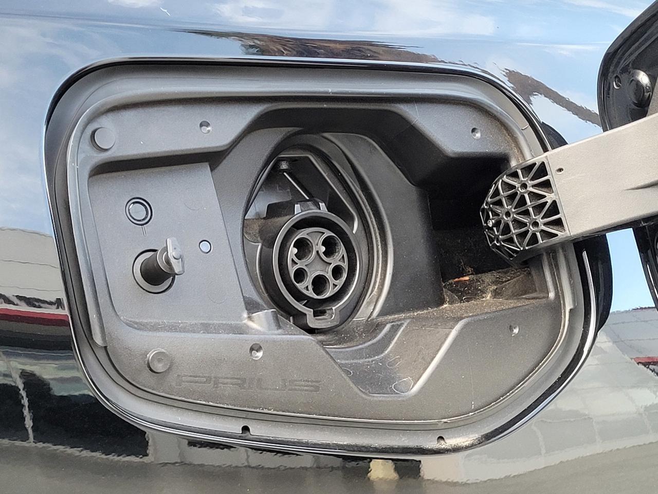 2024 Toyota PRIUS PRIME SE Vacaville CA