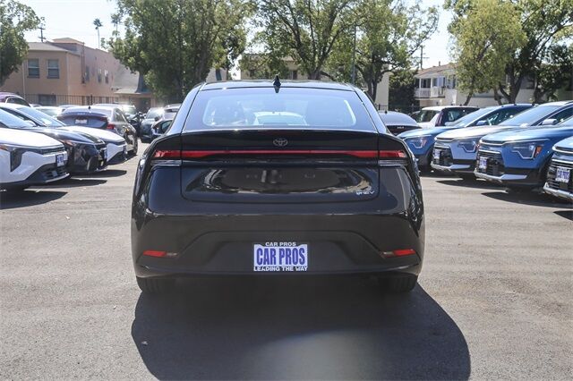 2024 Toyota Prius LE Glendale CA