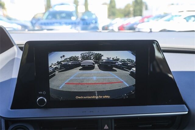 2024 Toyota Prius LE Glendale CA