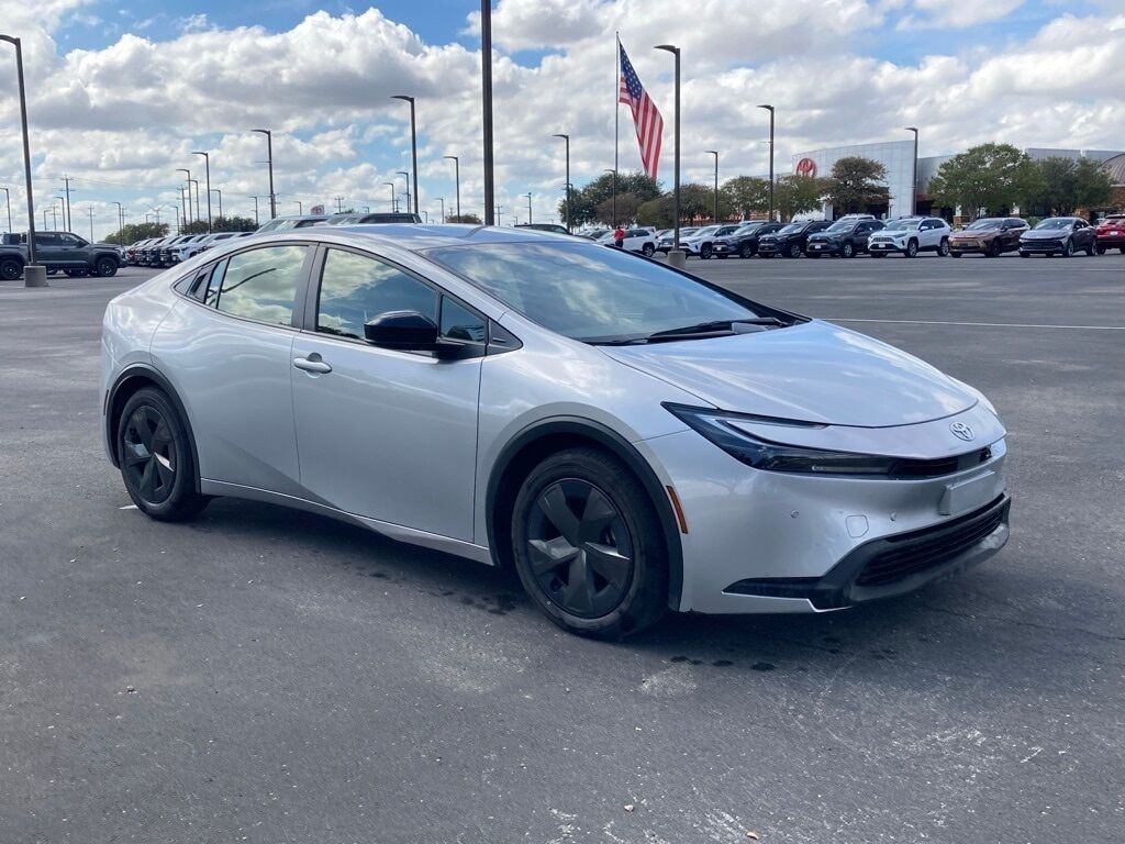 2024 Toyota Prius LE
