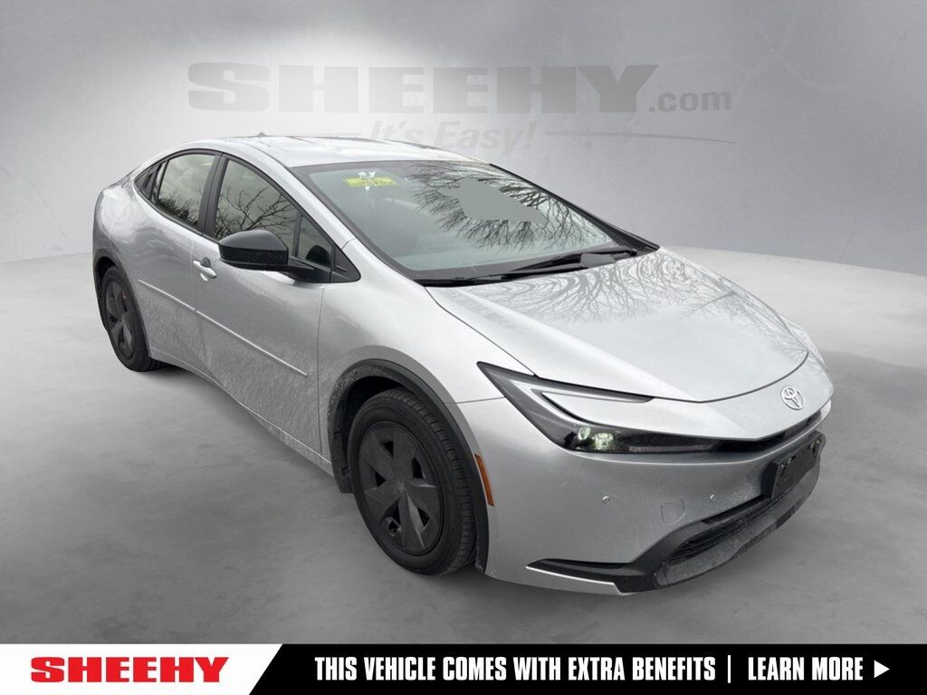 2024 Toyota Prius LE