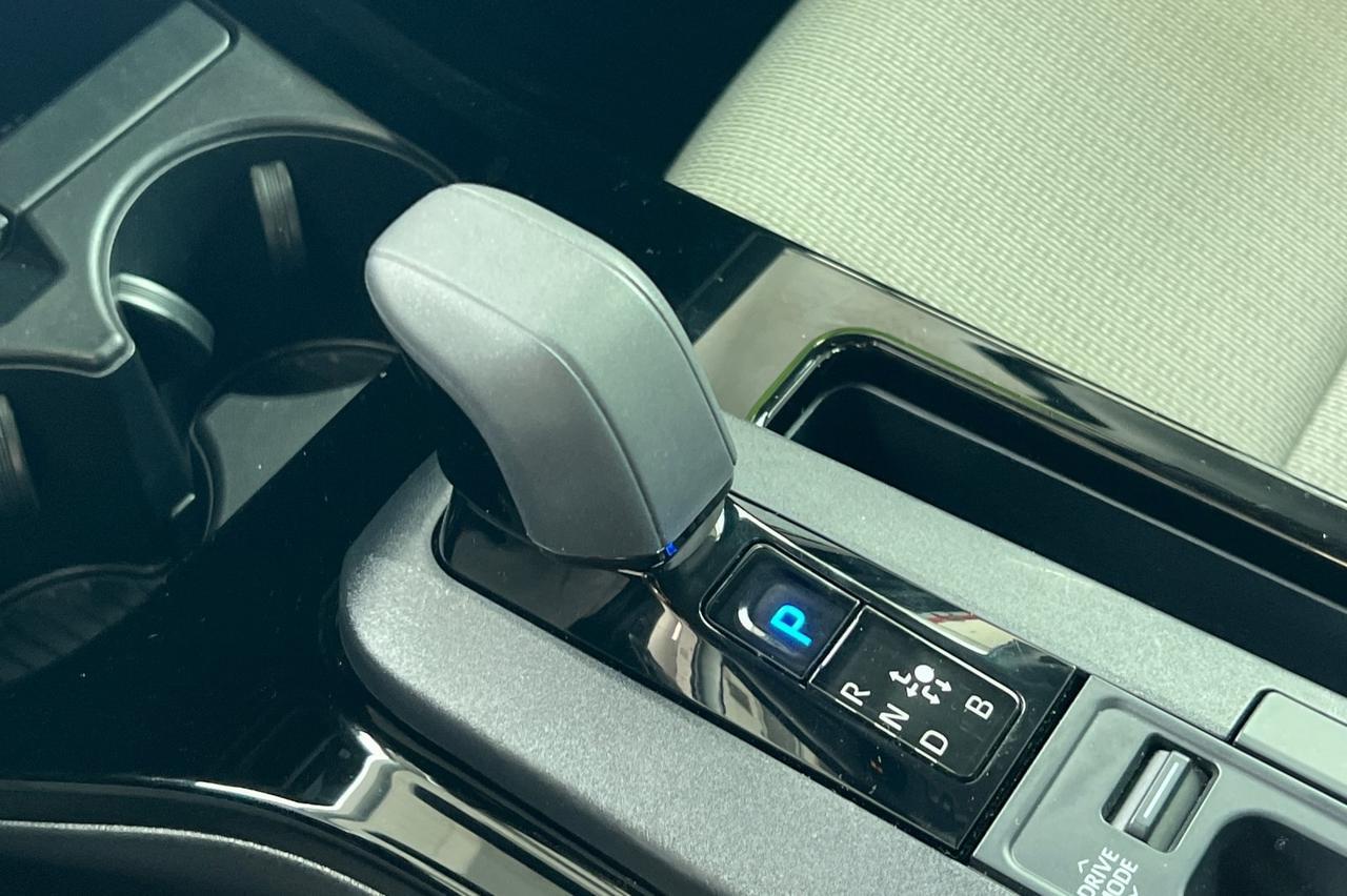 2024 Toyota Prius Limited Ontario OR