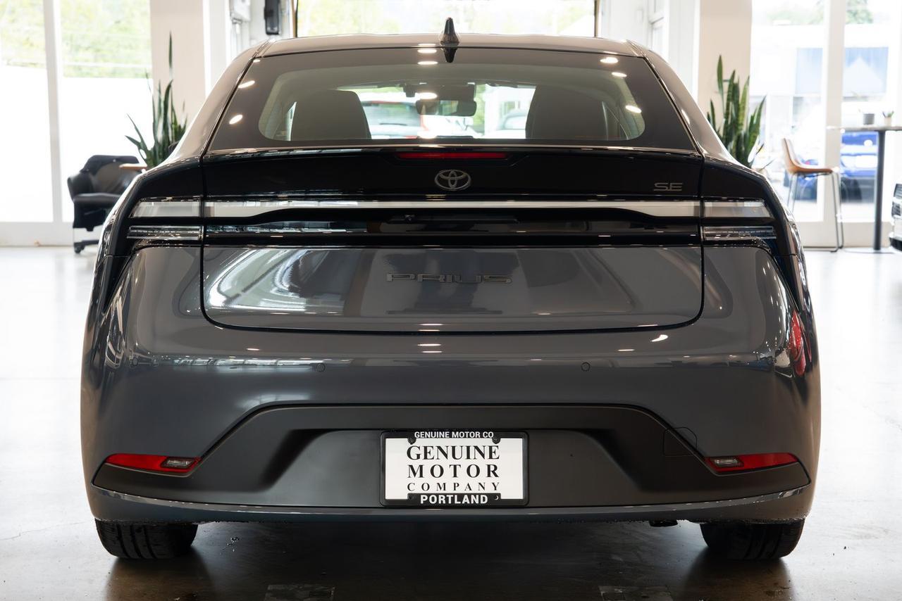 2024 Toyota Prius Prime SE Gladstone OR