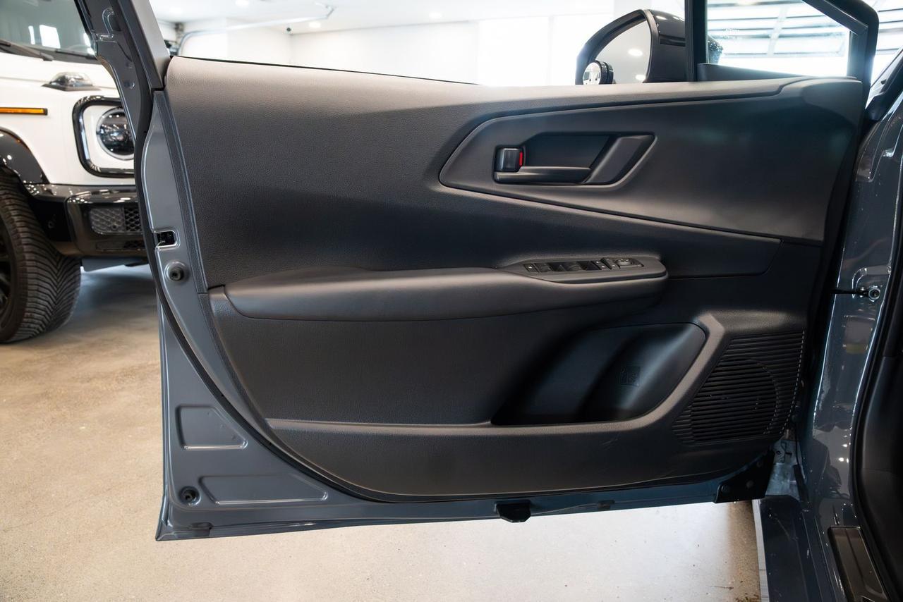 2024 Toyota Prius Prime SE Gladstone OR