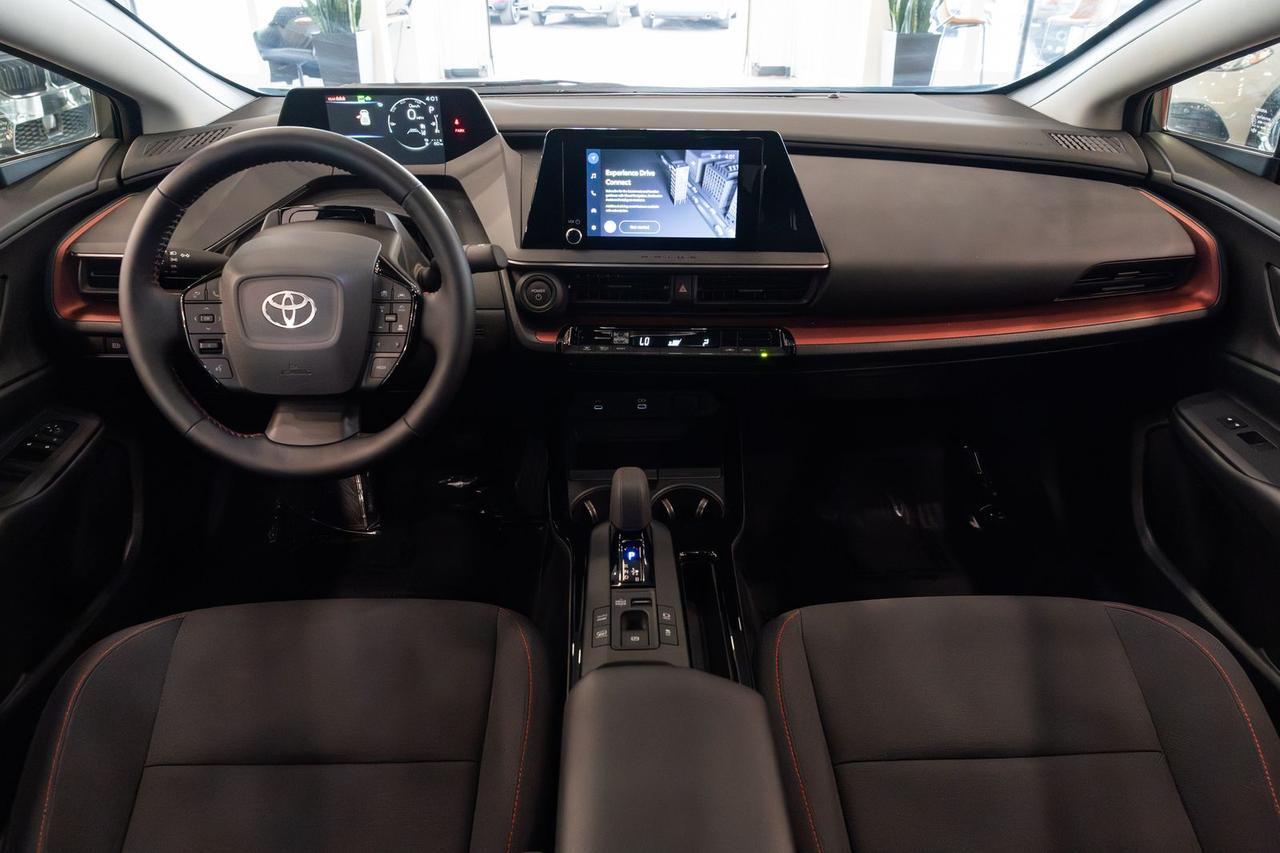 2024 Toyota Prius Prime SE Gladstone OR