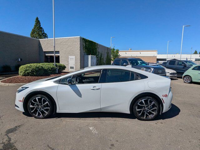 2024 Toyota Prius Prime SE Roseville CA