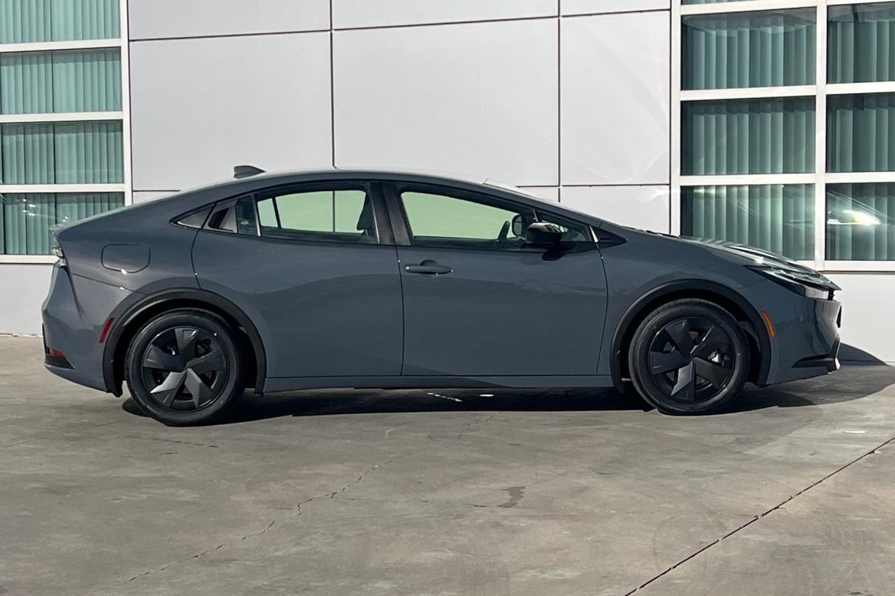 2024 Toyota Prius Prime SE Ontario OR