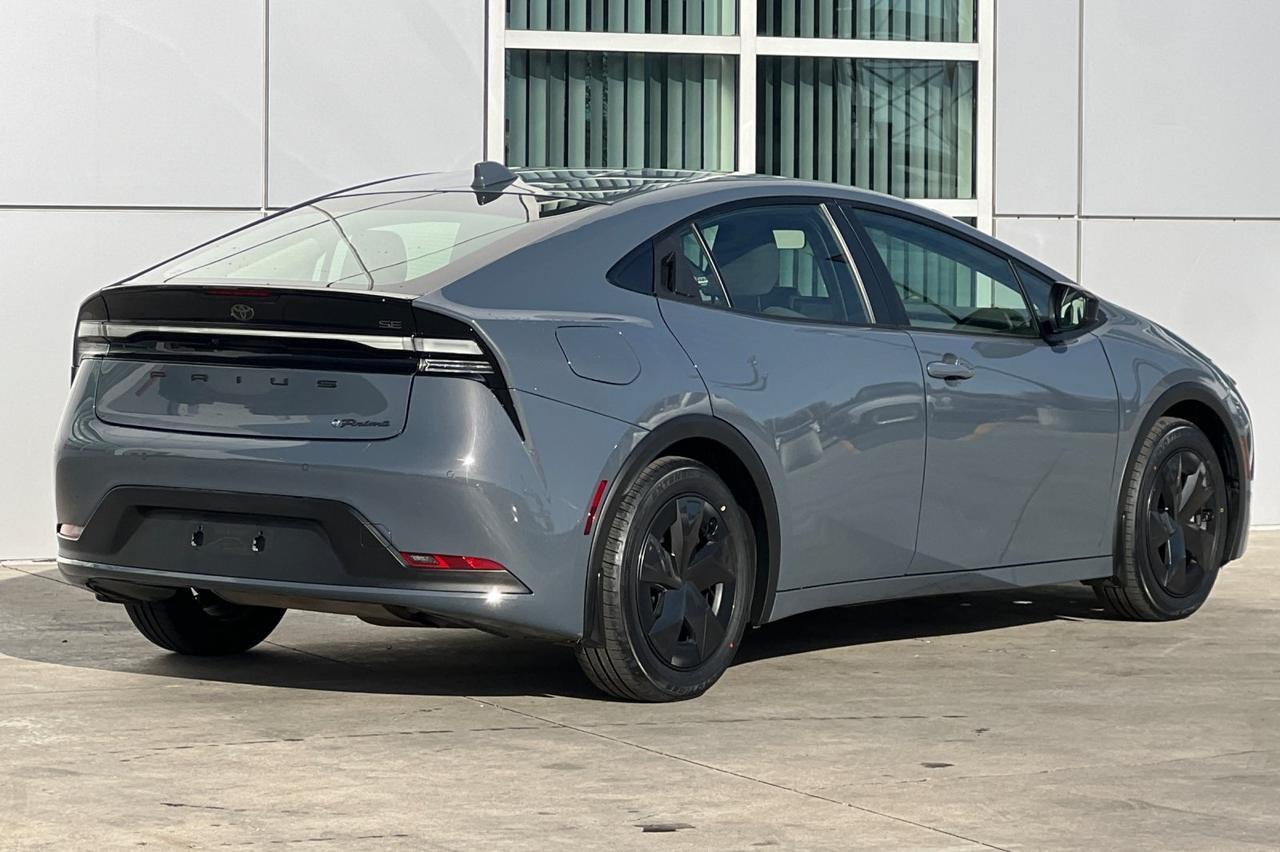 2024 Toyota Prius Prime SE Ontario OR