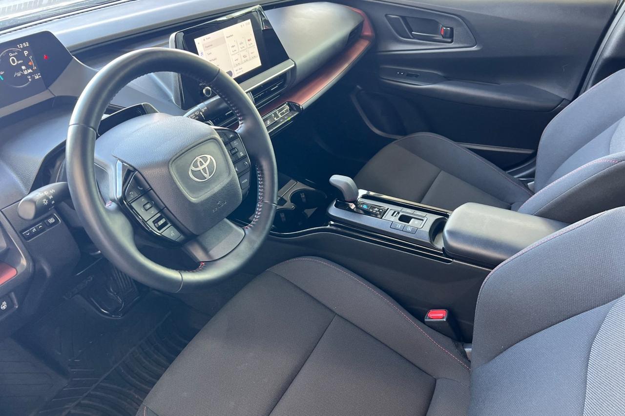 2024 Toyota Prius Prime SE Ontario OR