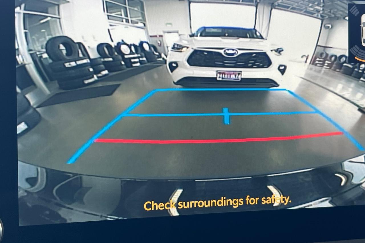 2024 Toyota Prius Prime SE Ontario OR