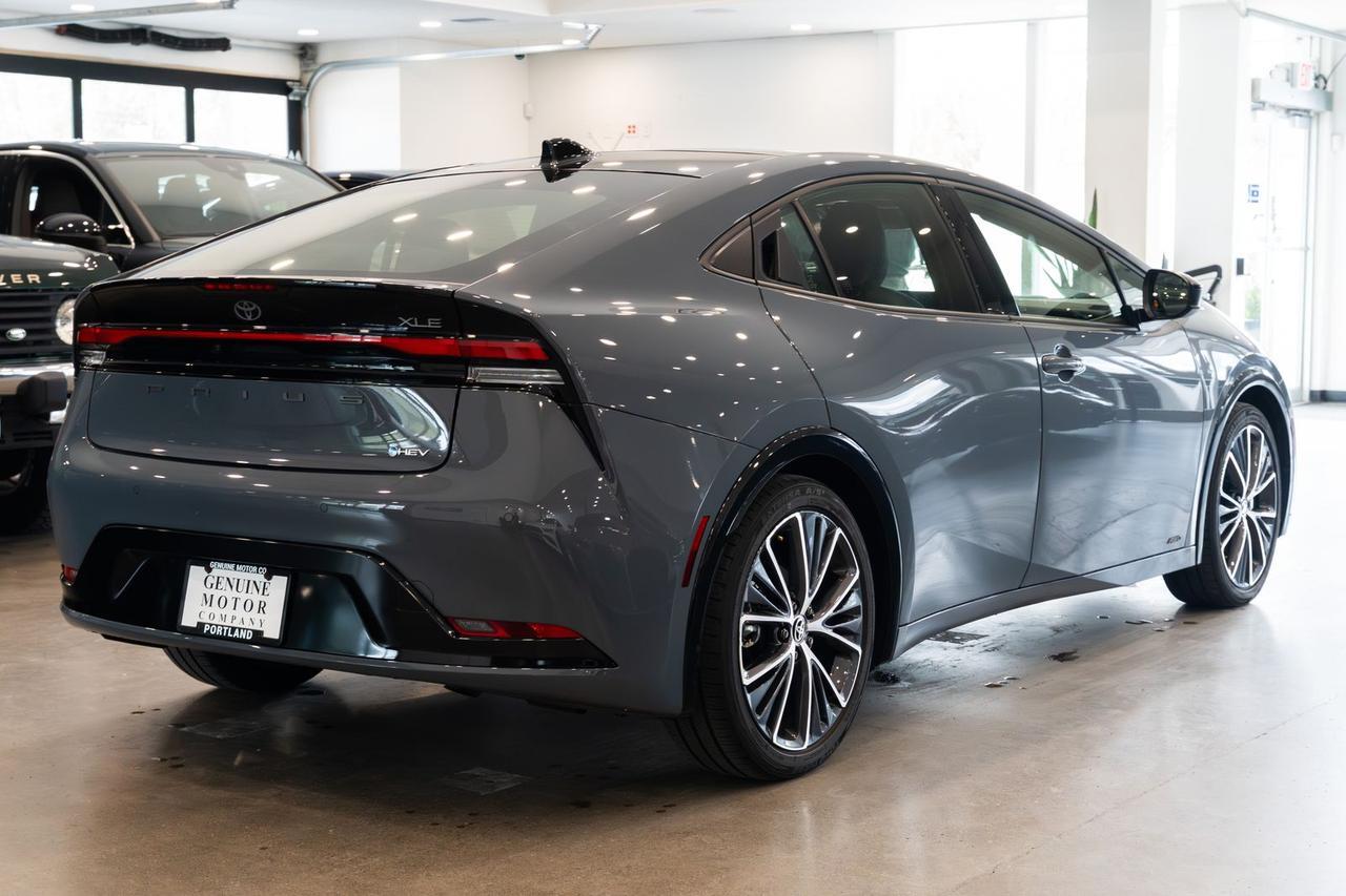 2024 Toyota Prius XLE Gladstone OR