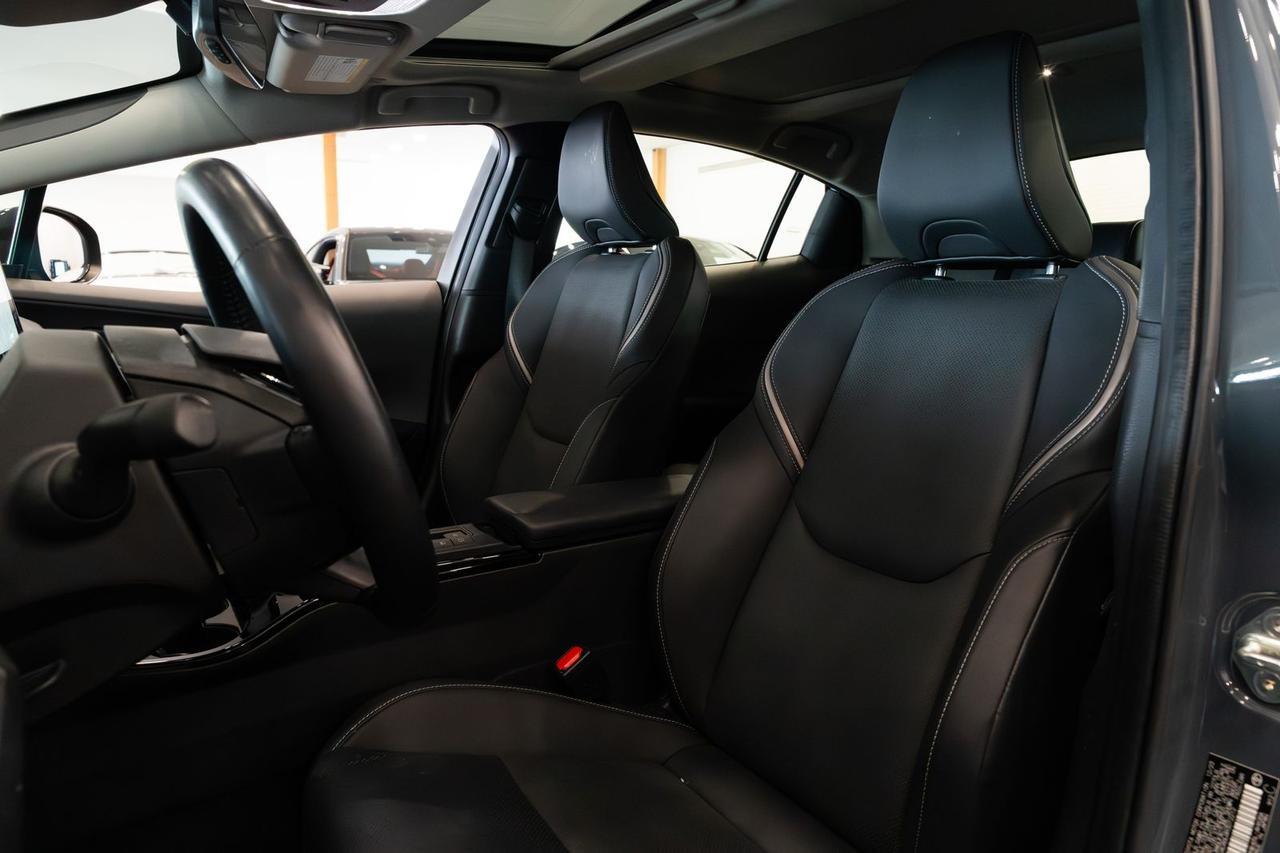 2024 Toyota Prius XLE Gladstone OR