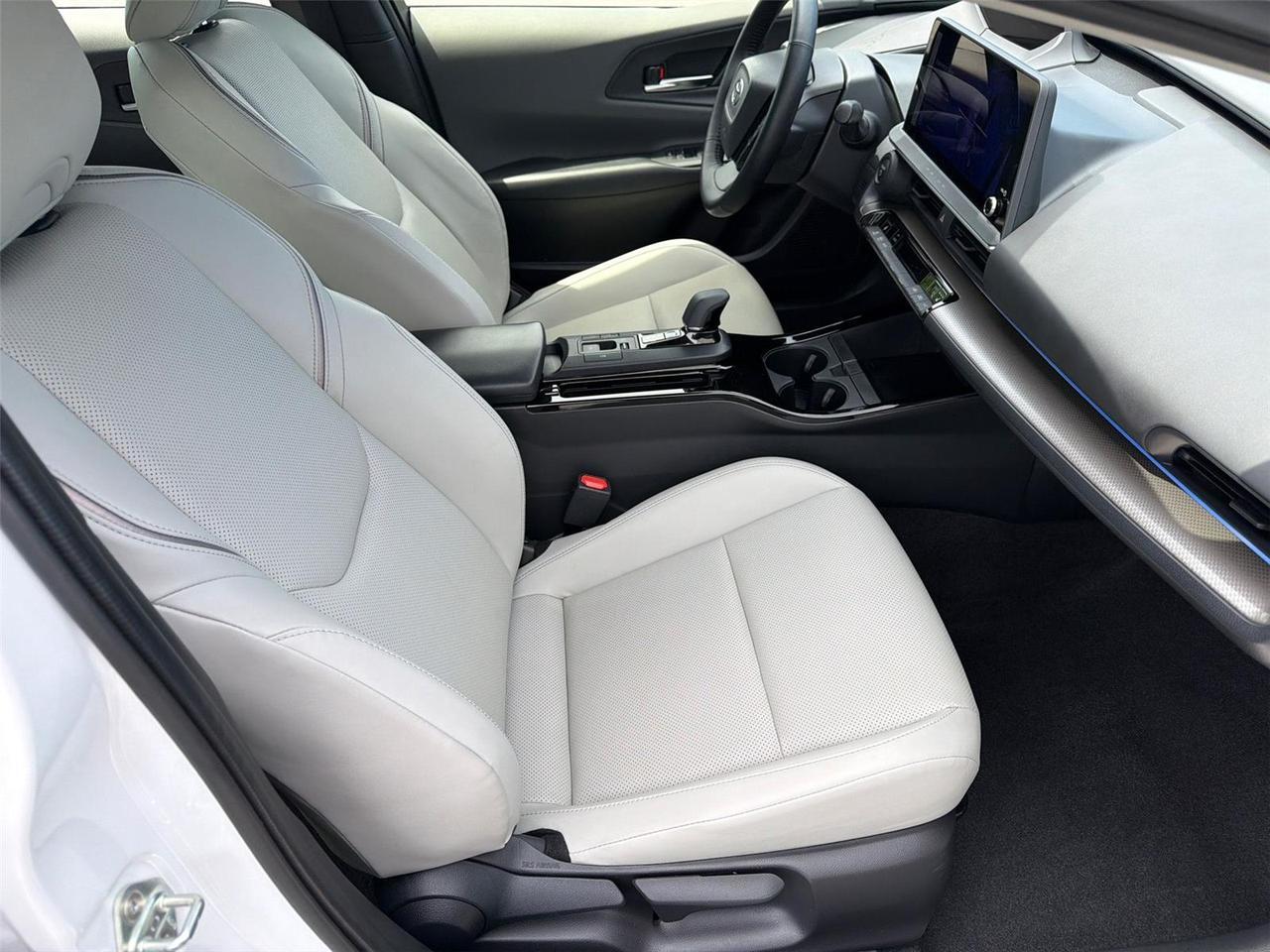 2024 Toyota Prius XLE Hagerstown MD