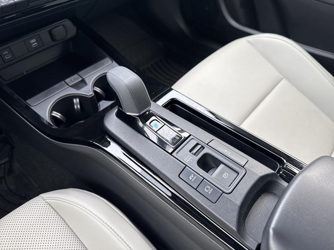 2024 Toyota Prius XLE Warrenton VA