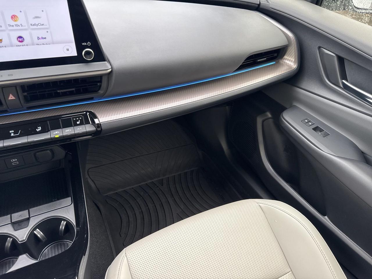 2024 Toyota Prius XLE Warrenton VA