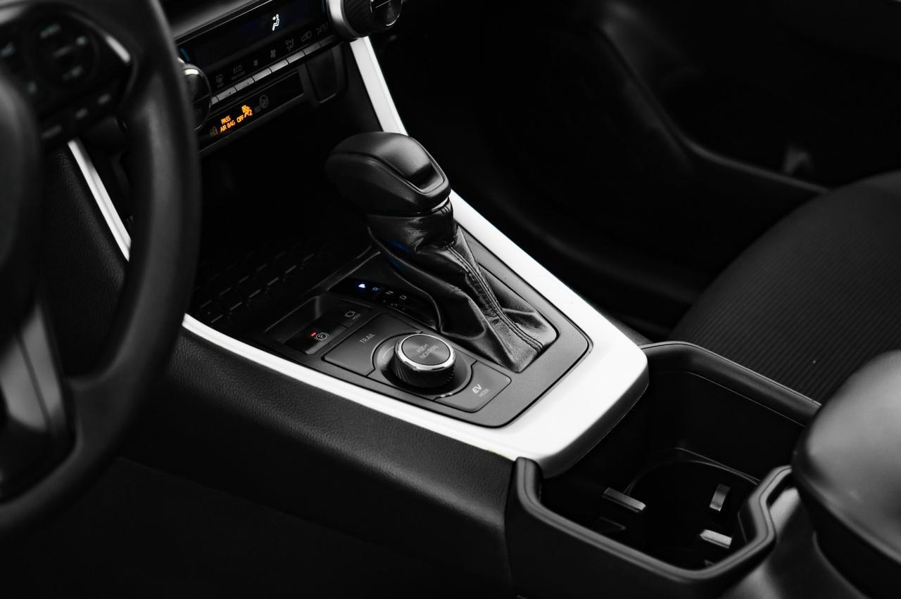 2024 Toyota RAV4 HYBRID LE AWD TOYOTA SAFETY SENSE PRE COLLISION SYSTEM LANE DEPA Carrollton TX