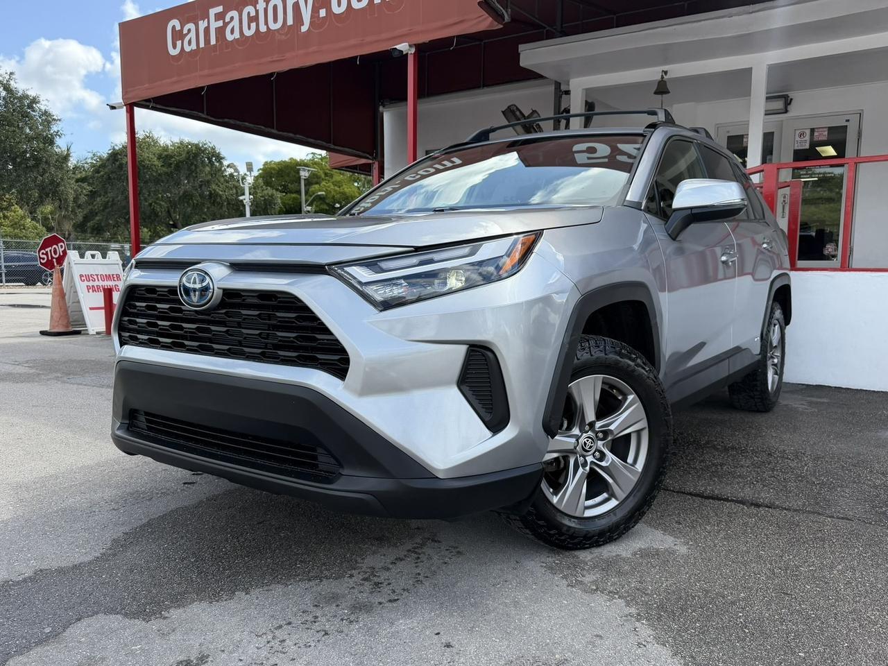 2024 Toyota RAV4 Hybrid LE