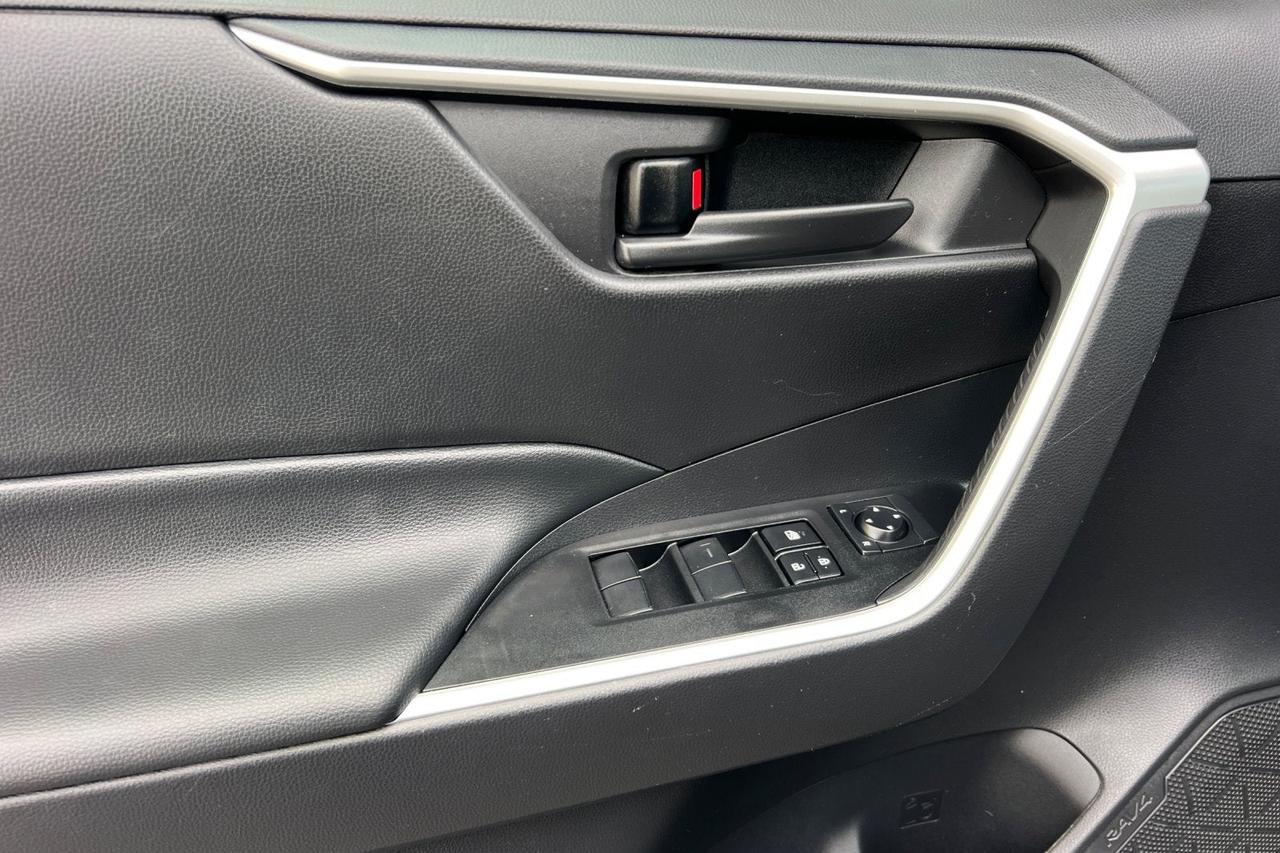 2024 Toyota RAV4 Hybrid LE Roseville CA