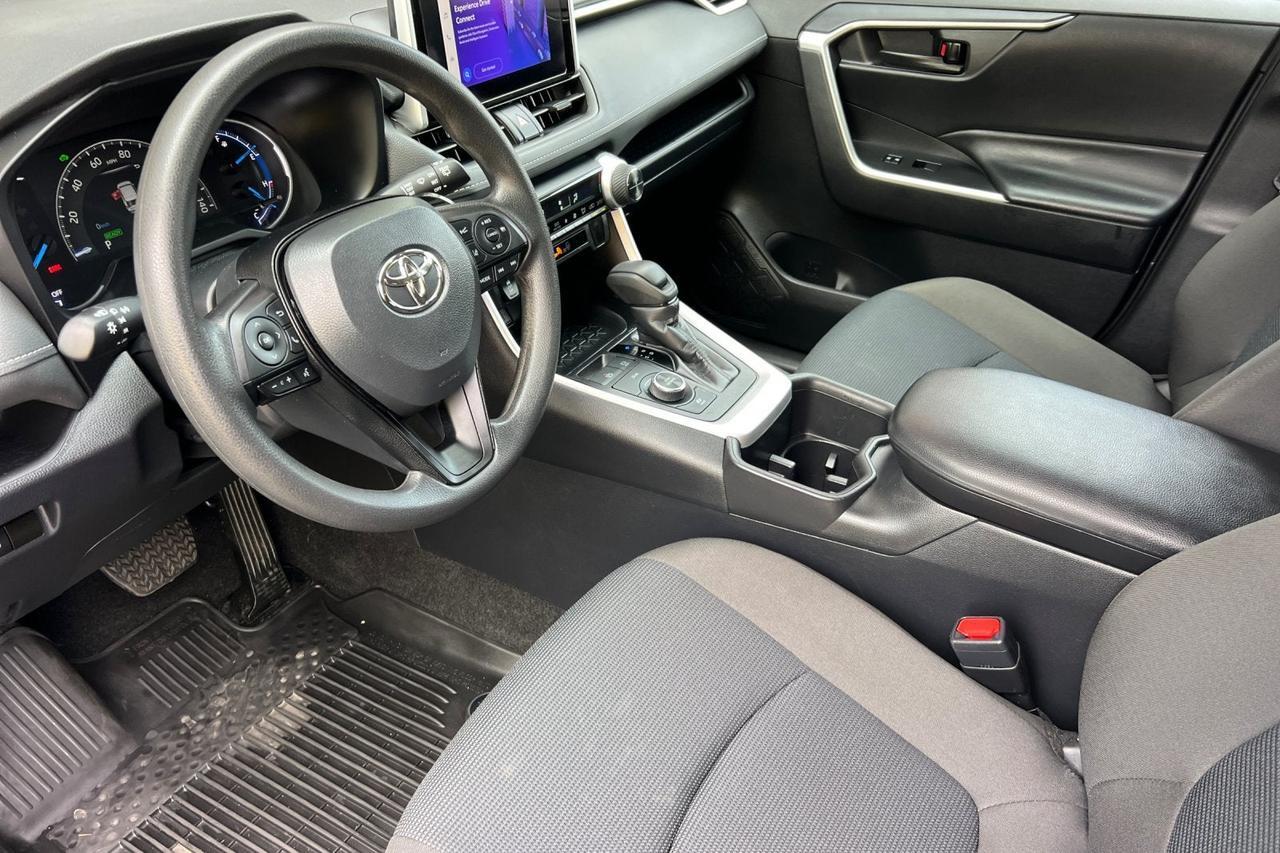 2024 Toyota RAV4 Hybrid LE Roseville CA