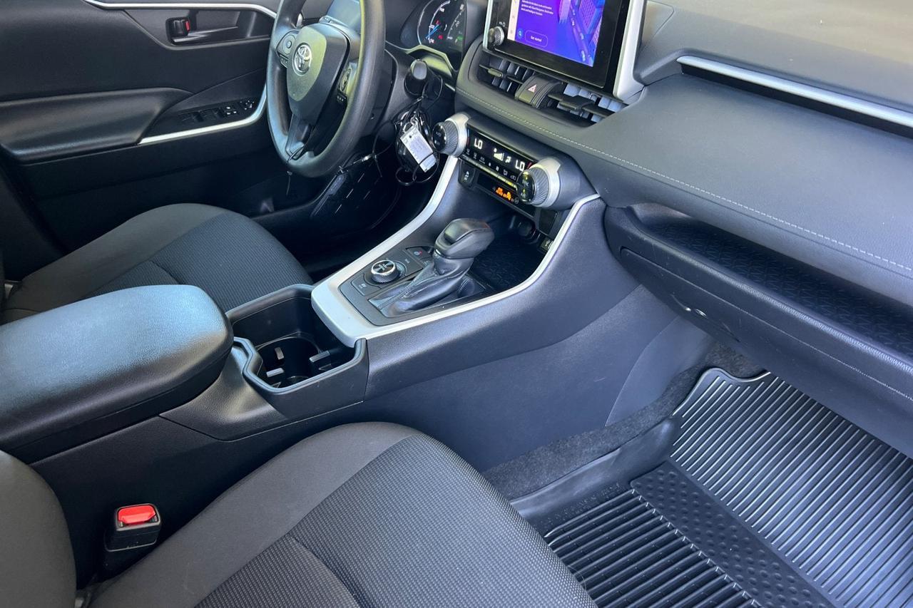 2024 Toyota RAV4 Hybrid LE Roseville CA