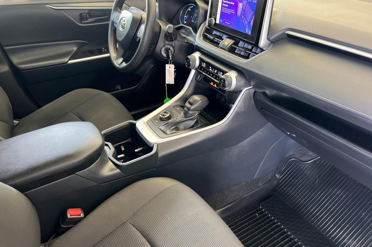 2024 Toyota RAV4 Hybrid LE Roseville CA
