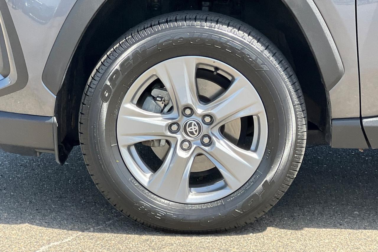 2024 Toyota RAV4 Hybrid LE Roseville CA