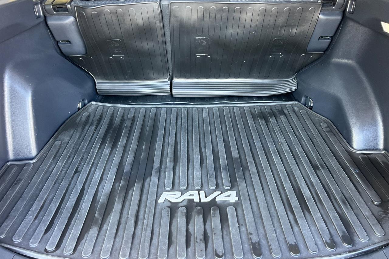 2024 Toyota RAV4 Hybrid LE Roseville CA