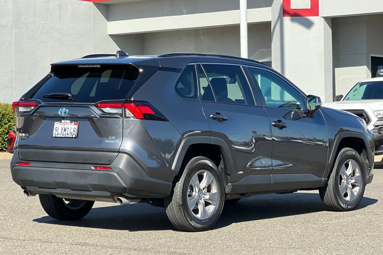 2024 Toyota RAV4 Hybrid LE
