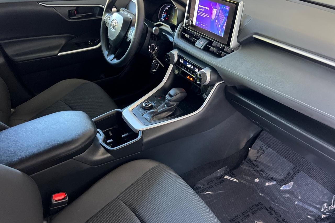 2024 Toyota RAV4 Hybrid LE Roseville CA