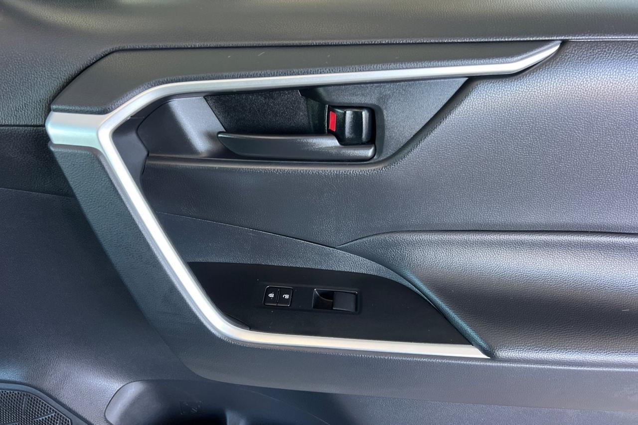 2024 Toyota RAV4 Hybrid LE Roseville CA
