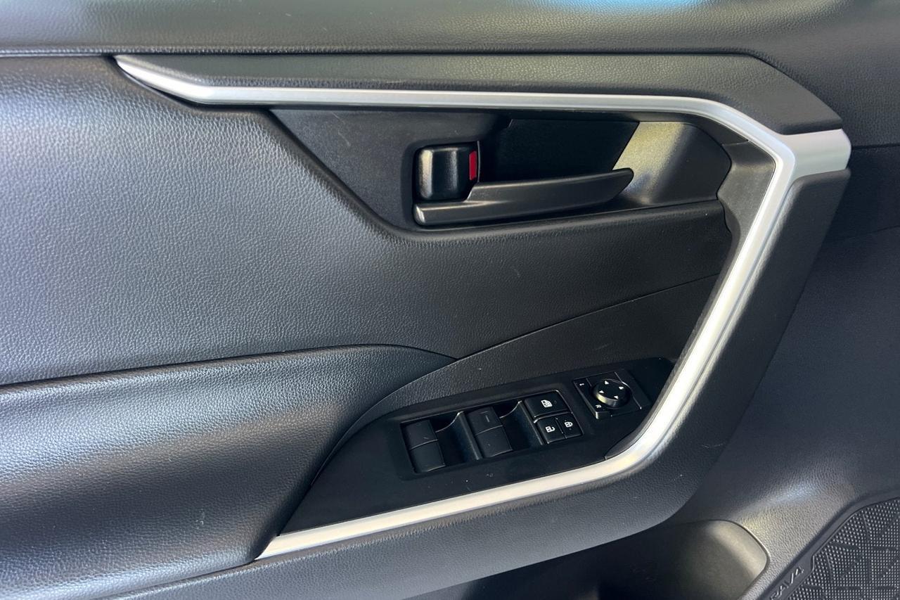 2024 Toyota RAV4 Hybrid LE Roseville CA
