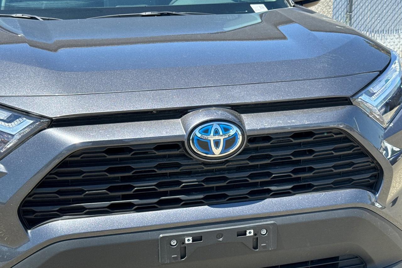 2024 Toyota RAV4 Hybrid LE Roseville CA