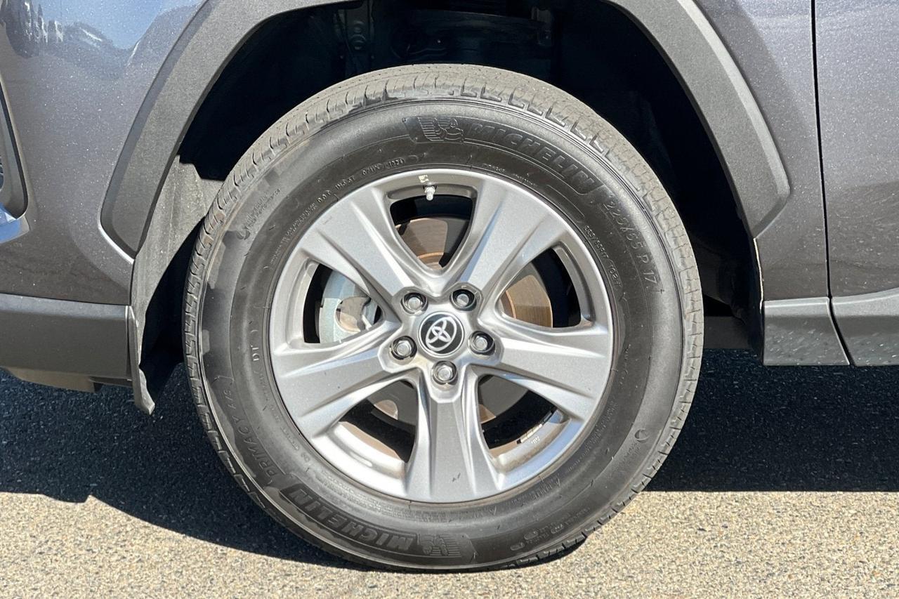 2024 Toyota RAV4 Hybrid LE Roseville CA