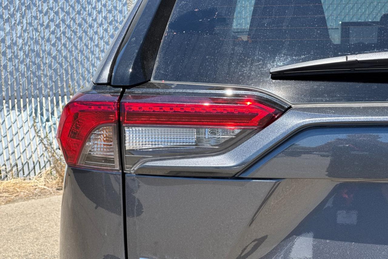 2024 Toyota RAV4 Hybrid LE Roseville CA