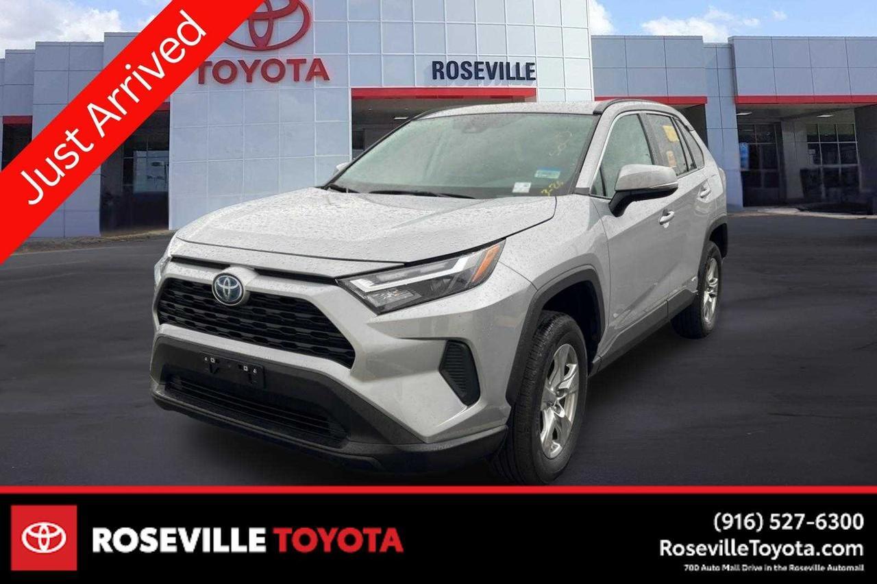 2024 Toyota RAV4 Hybrid LE