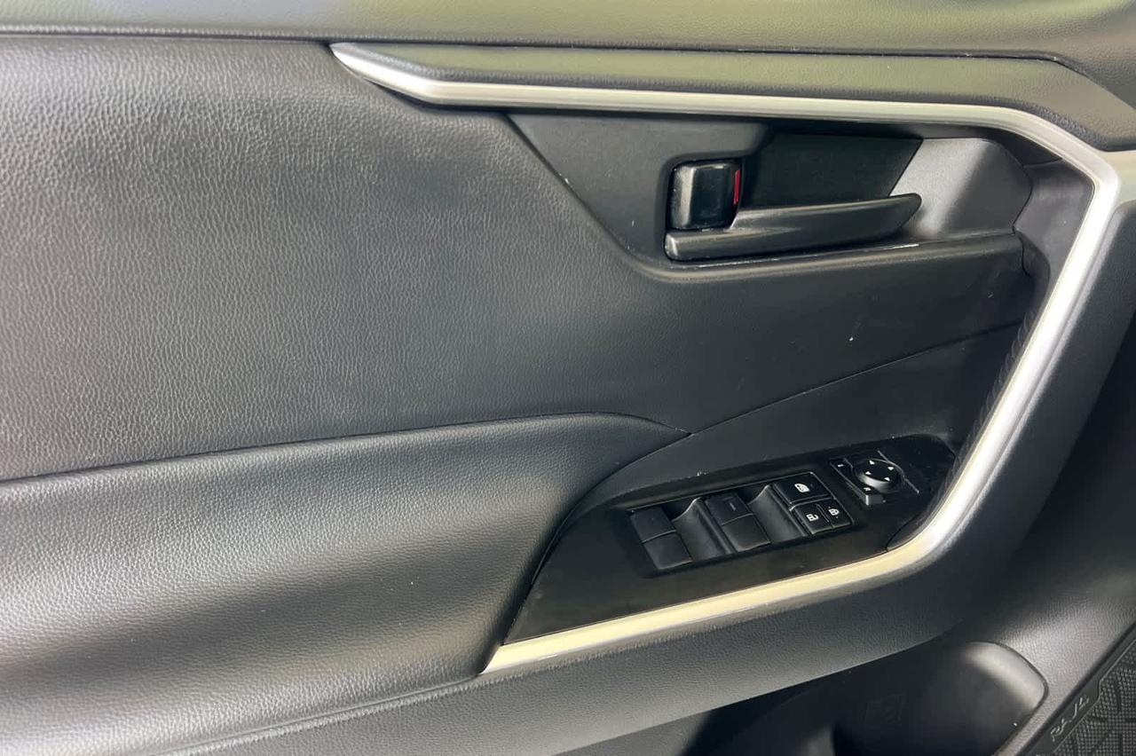 2024 Toyota RAV4 Hybrid LE Roseville CA
