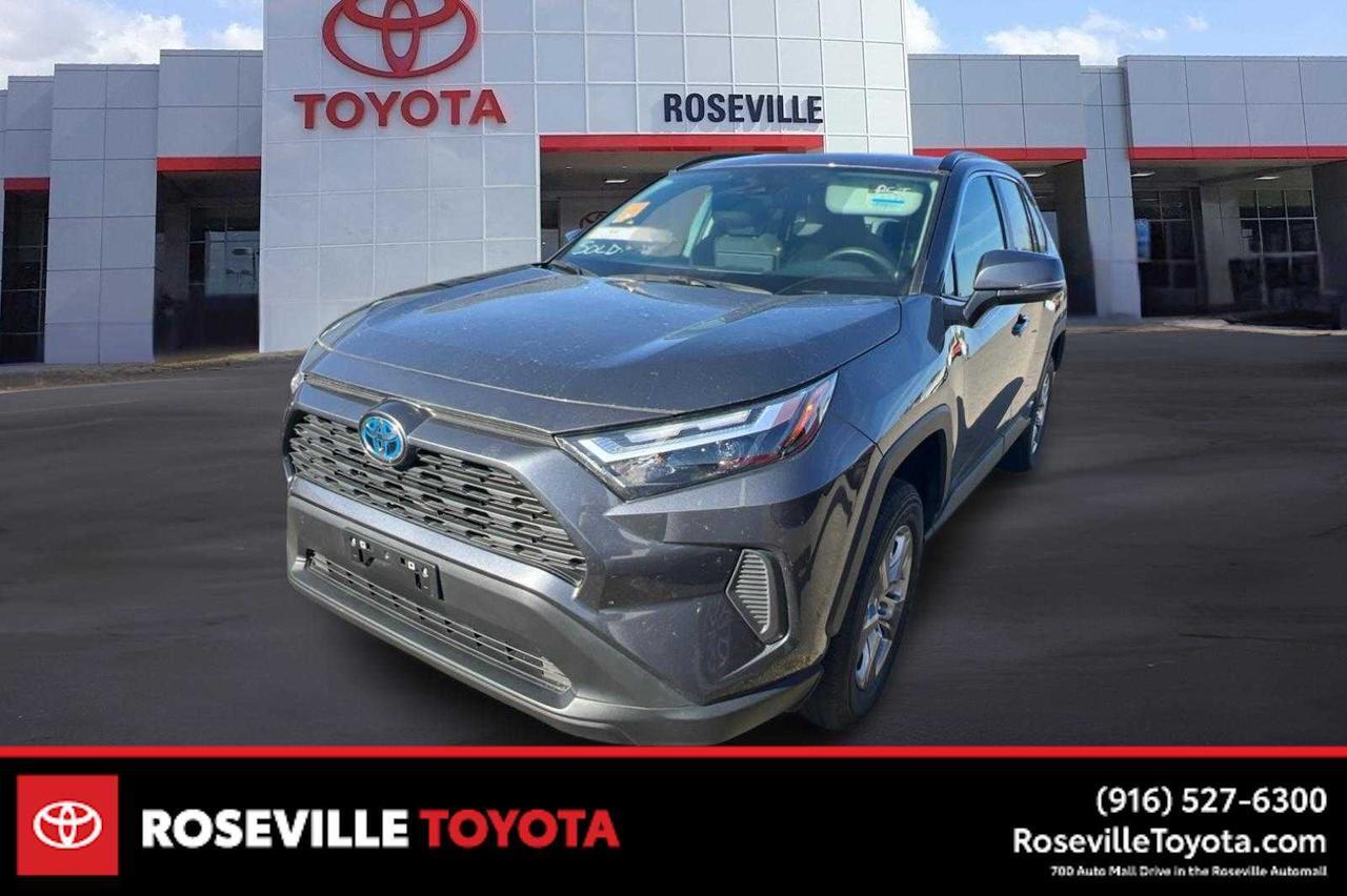 2024 Toyota RAV4 Hybrid LE