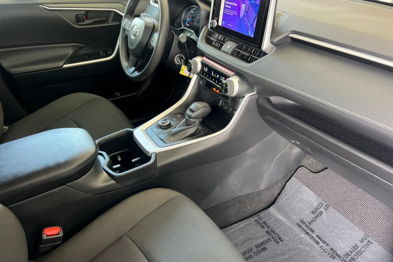 2024 Toyota RAV4 Hybrid LE Roseville CA