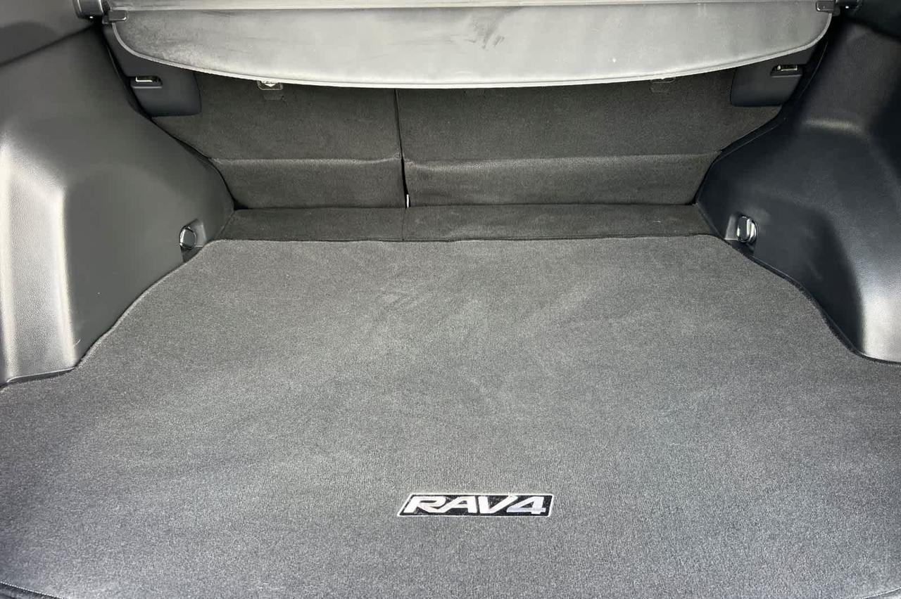 2024 Toyota RAV4 Hybrid LE Roseville CA