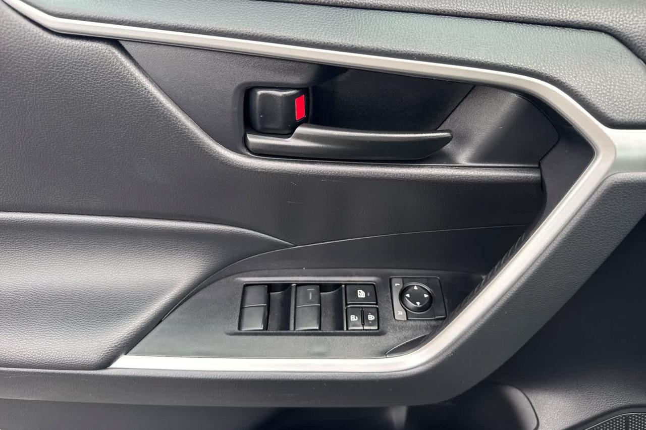 2024 Toyota RAV4 Hybrid LE Roseville CA