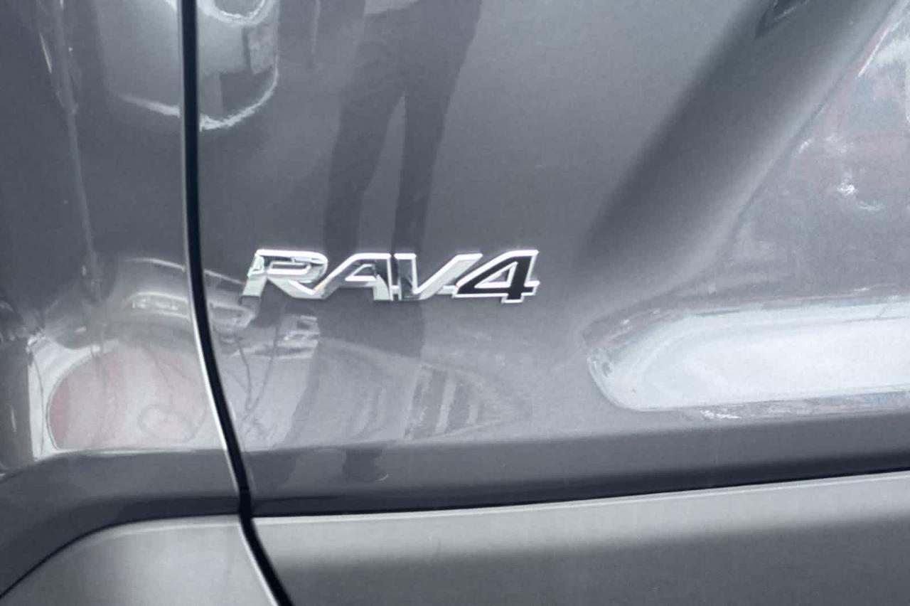 2024 Toyota RAV4 Hybrid LE Roseville CA