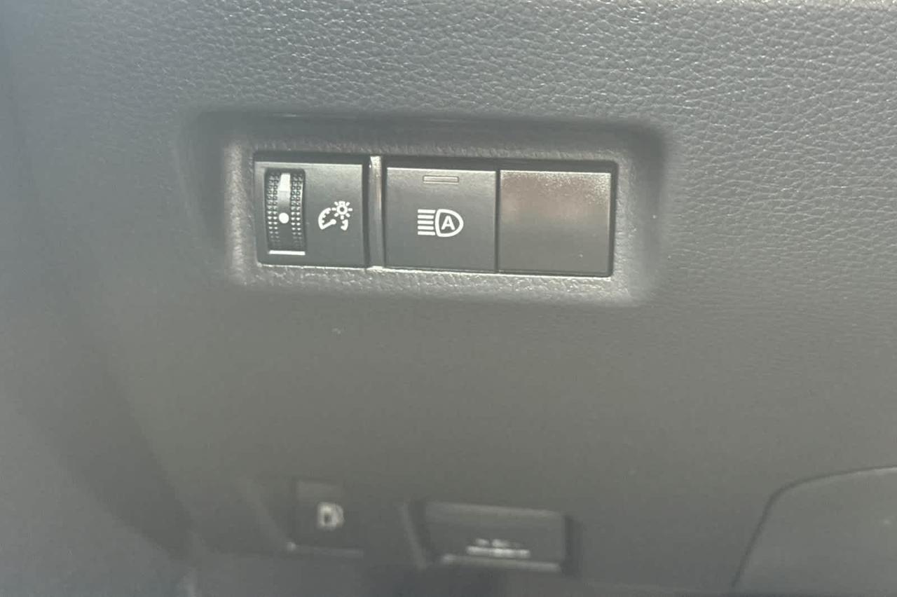 2024 Toyota RAV4 Hybrid LE Roseville CA