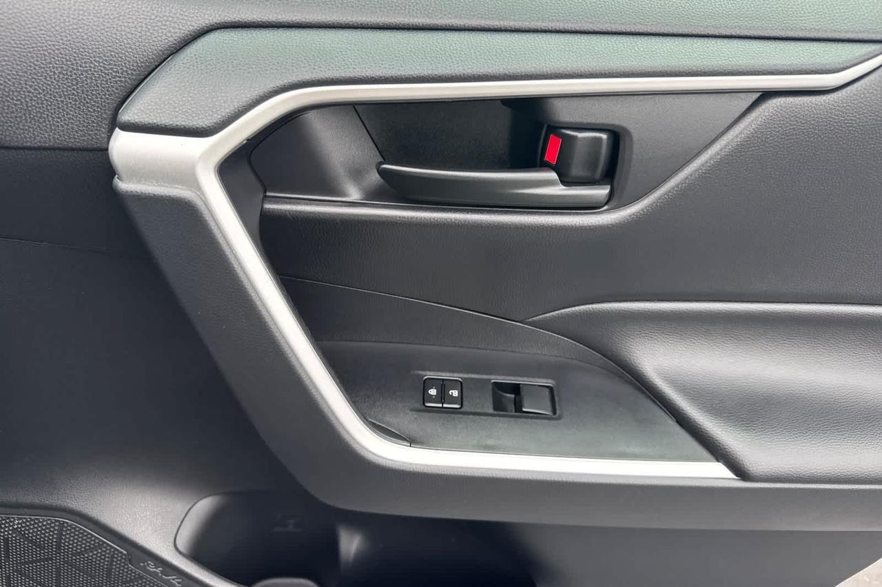 2024 Toyota RAV4 Hybrid LE Roseville CA