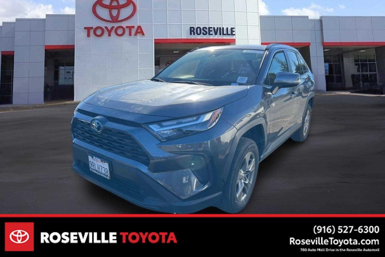 2024 Toyota RAV4 Hybrid LE