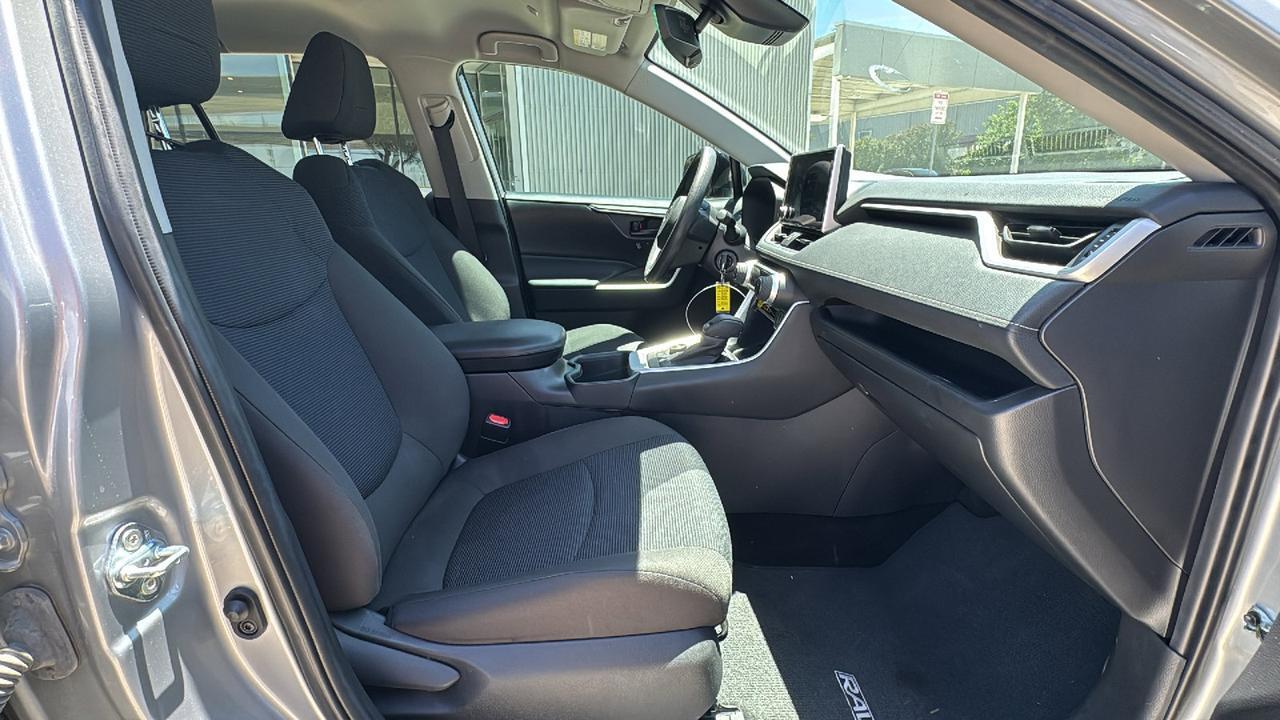 2024 Toyota RAV4 Hybrid LE  Selma TX